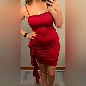 Windsor red satin dress size L NWT
